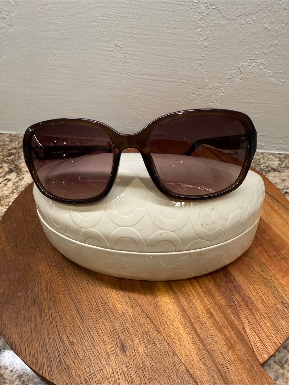 Vintage Brown women’s Coach sunglasses